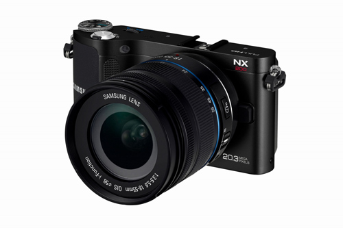 Samsung 資訊月開賣 NX200