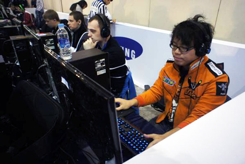 WCG 2011 世界電玩大賽熱鬧開打  SF 大戰  WAYISPIDER 首日全勝晉級