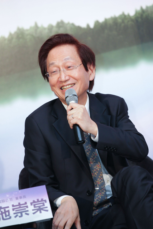 華碩董事長施崇棠獲第五屆潘文淵獎最高榮耀