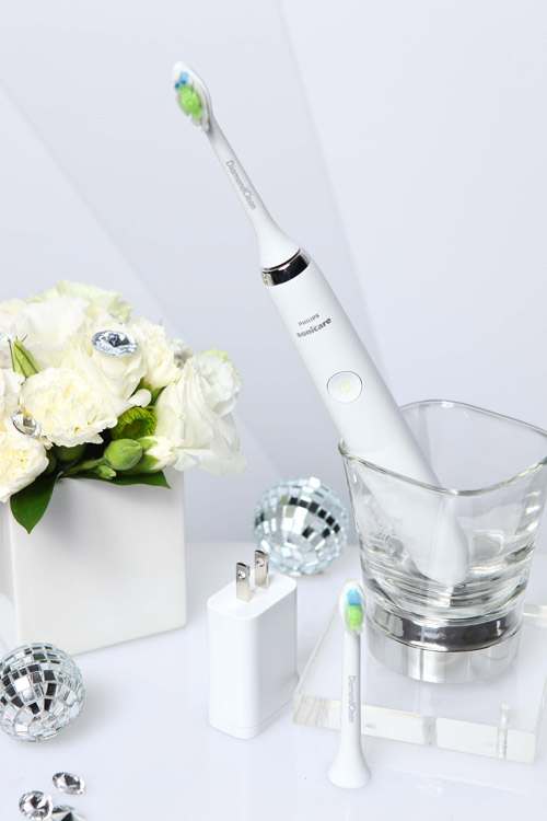 飛利浦發表 2012 Sonicare 鑽石級電動牙刷與牙線機