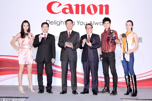 Canon 類單眼旗艦機 PowerShot G1 X 龍躍登場