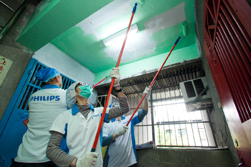 飛利浦與台北市政府、恩物協會攜手合作 號召 500 志工齊力安康平宅