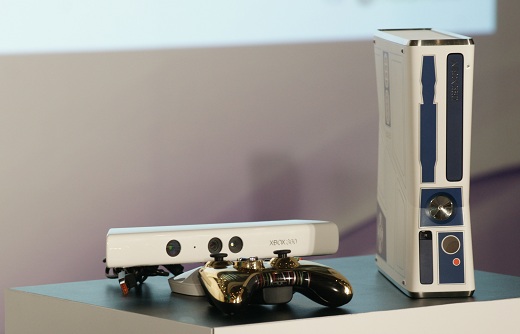Xbox 360 Kinect 冰晶白、星際大戰 限量出擊