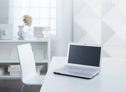 Sony VAIO 2012 春季新品 EG38 美白色上市