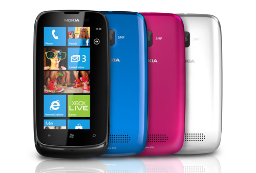 Nokia Lumia 610 色彩大膽亮眼「破格黑、新銳藍、創異紅、前衛白」