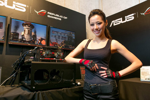 ROG 玩家共和國 Maximus V Extreme 主機板結合 Maxtirx HD7970 顯示卡