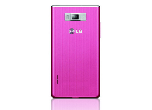 LG Optimus L7 粉色款上市,搭載超大 4.3 吋高亮度 IPS 面板,與 8.7mm 的超薄厚度,擁有優於同級手機的最佳瀏覽經驗。
