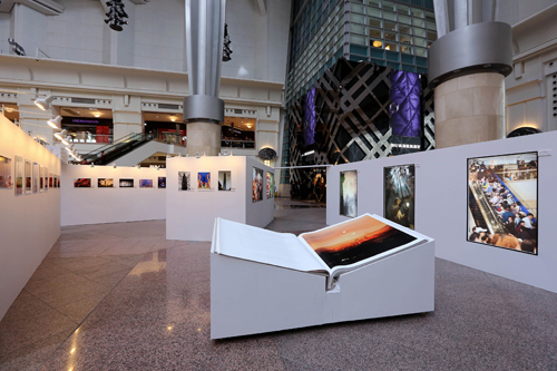 「Canon 透視 TAIPEI 101」攝影展所有作品皆由 Canon imagePROGRAF 大圖輸出機及 PIXMA Pro A3+ 專業噴墨印表機印製,充份呈現令人驚豔的高品質影像輸出