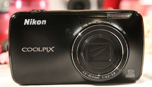 Nikon 智慧相機 S800c 可以聊天 玩憤怒鳥