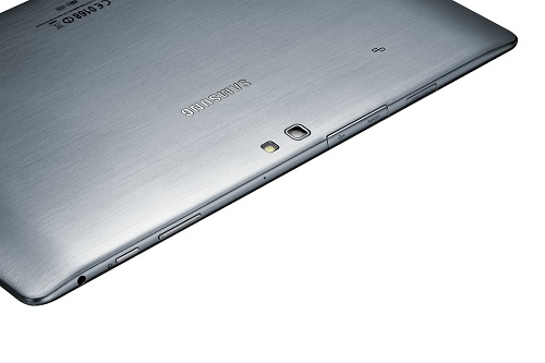 570 克羽量級機身、10.1 吋大螢幕、8.9 mm 輕薄外型,卓越輕巧的特色讓Samsung ATIV Tab 隨時都能輕鬆帶著走