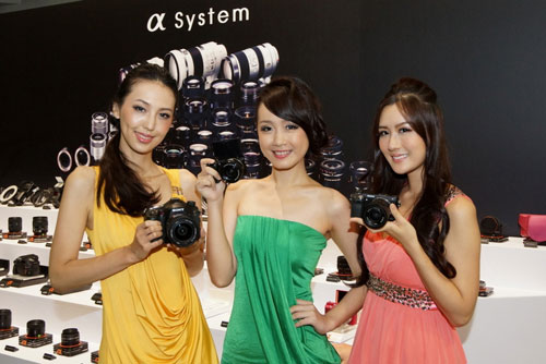 α 全幅單眼相機【A99】、α 數位單眼相機【NEX-5R】、【NEX-6】