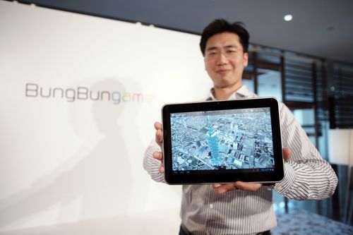 戲智科技BungBungame董事長徐三泰,認為消費者想要的平板電腦是「輕、薄、快」,俗又大碗,MiSS 全做到了。
