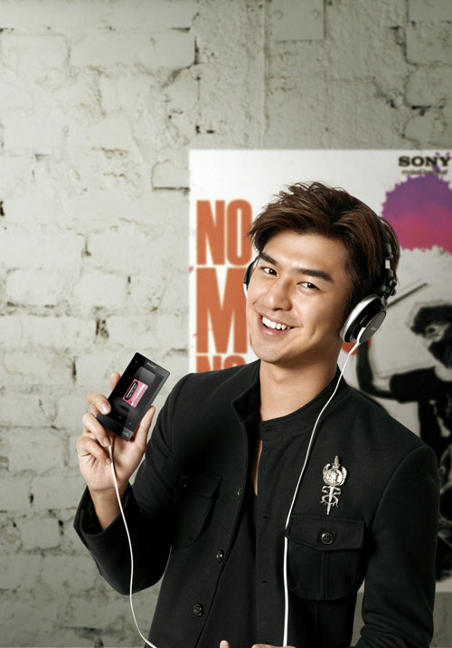 Sony 發表全新 Android 4.0 Walkman F800