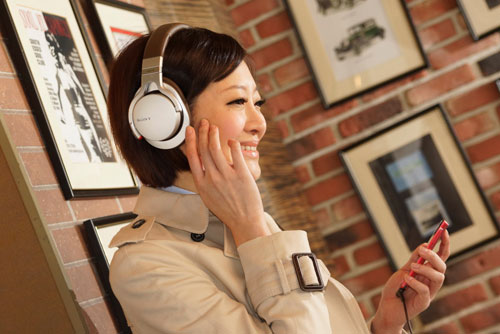 Sony 發表全新 MDR-1 、XBA 系列耳機
