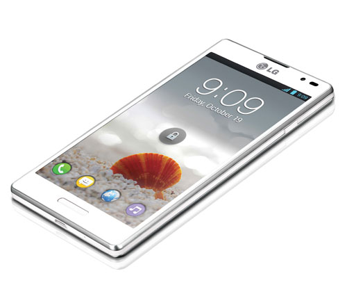 搭載超方便的任譯門 QuickTranslator 嶄新功能，能夠即時翻譯外文，讓你出國遊玩任譯行