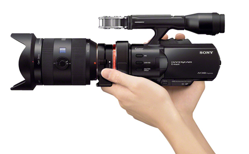 SONY 發表全球首款全幅可交換鏡頭 Handycam NEX-VG900