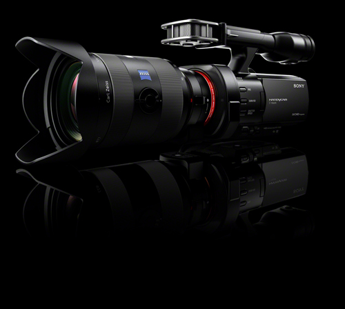 SONY 發表全球首款全幅可交換鏡頭 Handycam NEX-VG900