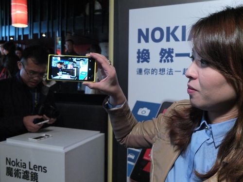 Lumia 920鏡頭可將黑夜變白晝