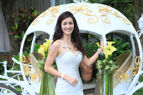 陽光美女 Janet  為愛瘋狂遠赴法國 只為情郎