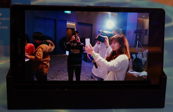 Sony Mobile Xperia Z,為全球首支可進行HDR錄製 Full HD影片的智慧手機,此為HDR的HD影片定格畫面。