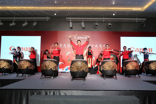 Canon 去年業績穩定中成長 2013 年營業額預計超越 60 億元