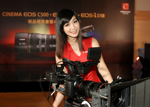 Canon 發表具備4K畫質的可交換式鏡頭專業級攝影機 Cinema EOS C500,代表Canon 積極發展高階攝影市場的決心。