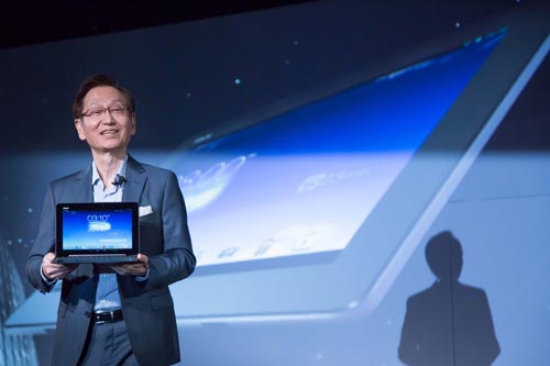 New ASUS Transformer Pad Infinity 是全球首款採用 NVIDIA Tegra 4 四核心 ARM Cortex-A15 處理器的變形平板,搭配 72-core GeForce GPU 繪圖處理器