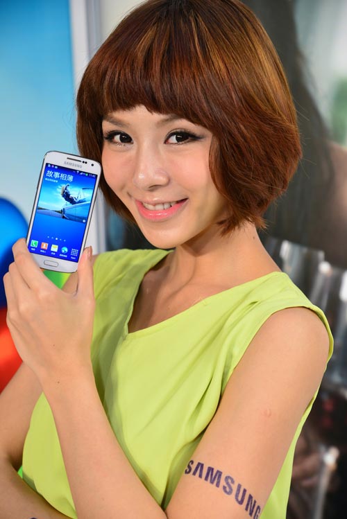 使用者可透過 Story Album 故事相簿 串聯有聲相片,集結成一本本精彩的有聲故事集