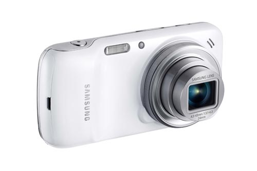 GALAXY S4 zoom 搭載 10 倍光學變焦,與多達 25 種場景選擇的智慧模式(Smart Mode),讓使用者輕鬆拍出絕佳照片。