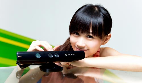 全新 Xbox 360 上市 更輕更薄更時尚