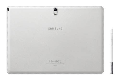 GALAXY Note 10.1 背蓋所搭配的車縫線設計不僅展現全新的設計概念,更帶出產品溫暖且富質感的特性