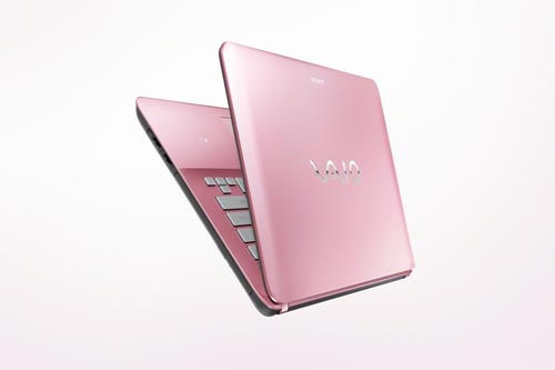 全新的多功能 VAIO Fit 15E  2013/9/13 於台灣上市,定價 28,800元