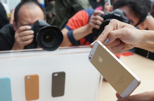 iPhone 5S 搶鮮玩