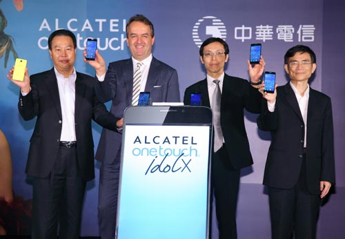 ALCATEL onetouch idol X 將於 10/16 起與中華電信合作獨家開賣。