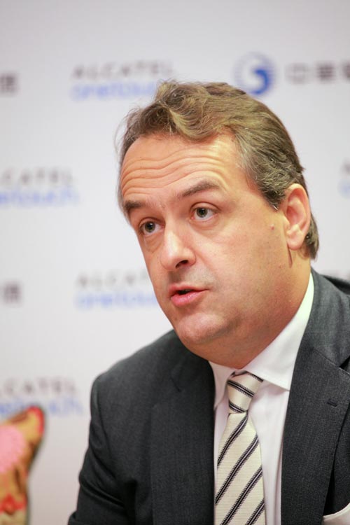TCL Communication Vice President and General Manager - Vittorio Di Mauro