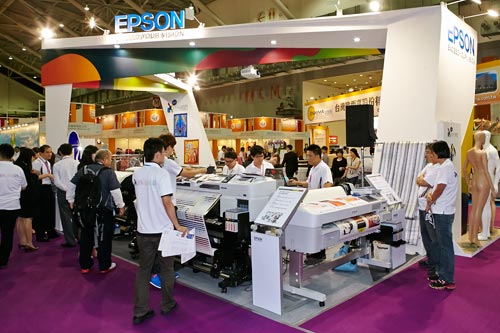 Epson 跨足紡織業展現高衣 Q! 以艷彩優勢噴出好「色」計