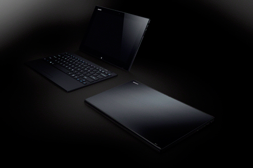 世界最輕薄平板 VAIO Tap 11  單機重量約 780 克,含鍵盤僅 1,100 克!