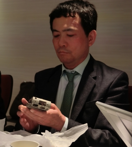 不做單眼,也要拚過單眼 卡西歐推精鑽耐操 EX-10