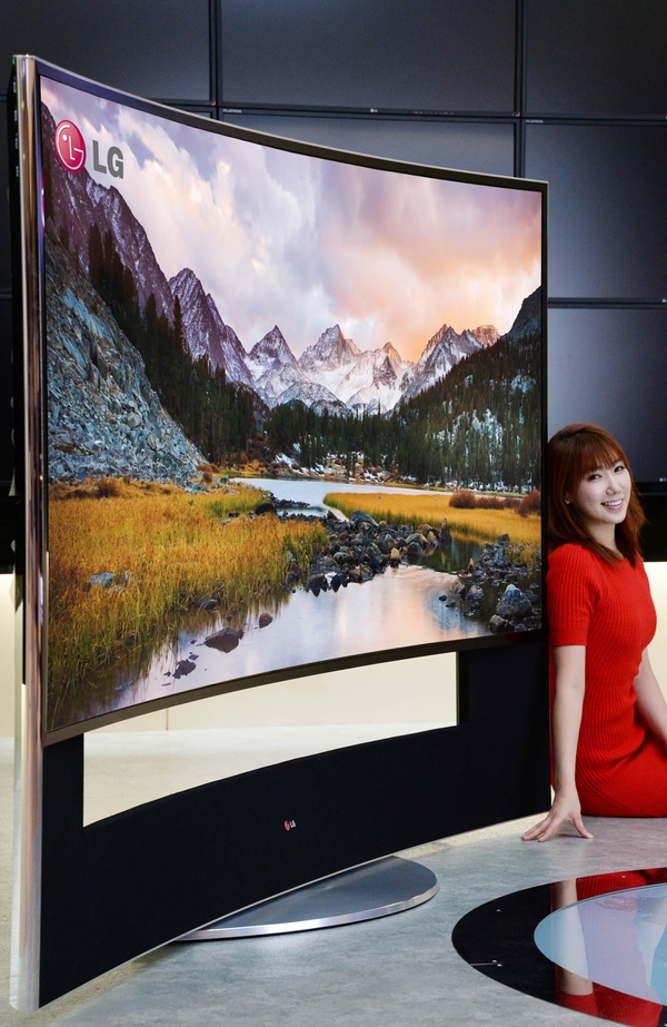 LG 將推出全球最大 105 吋 曲面OLED電視