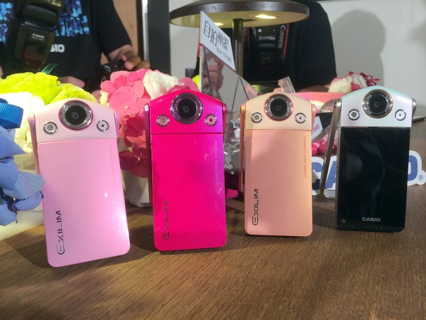 第三代自拍神器 TR35 28,990 開賣