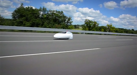 畫面擷取自 AeroVelo 官方影片