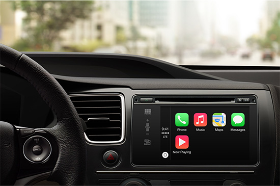 圖為 Apple 的 CarPlay 功能