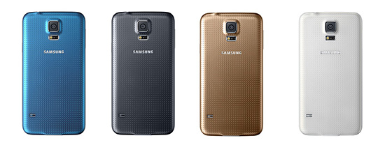 圖為 Galaxy S5 的四色背蓋