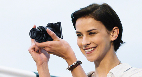 手機變身單眼相機!Sony 再度推出外掛相機模組 QX1 與 QX30