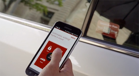在掃描租車後,即可透過 APP 將車輛解鎖使用,畫面擷取自 Verizon 官方影片