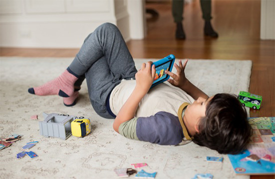兩年內不怕你摔!Amazon 發表小朋友用 fire HD Kids Edition 平板