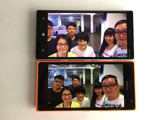 微軟推出廣角自拍功能的  Lumia 735 新機,上圖為 Lumia 930,下圖為Lumia 735,24mm廣角,可以看出兩者鏡頭視角的不同(記者陳炳宏攝)