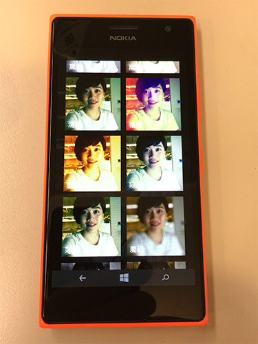 Lumia 735 已內建 Selfie 自拍 App,提供多種色彩濾鏡,以及臉部特效。(記者陳炳宏攝)