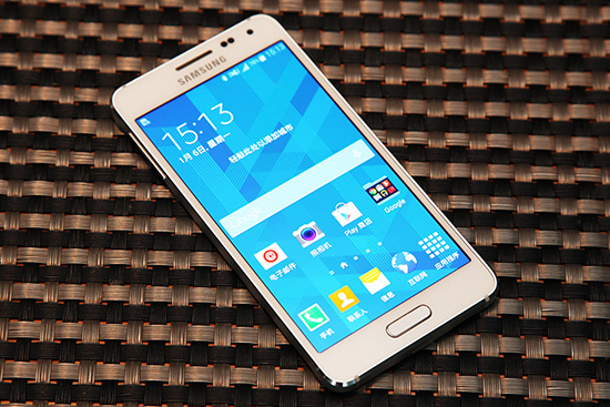 Apple iPhone 6 V.S Samsung Galaxy Alpha V.S Sony Xperia Z3 Compact!美日韓小尺寸旗艦手機比拼:Samsung Galaxy Alpha