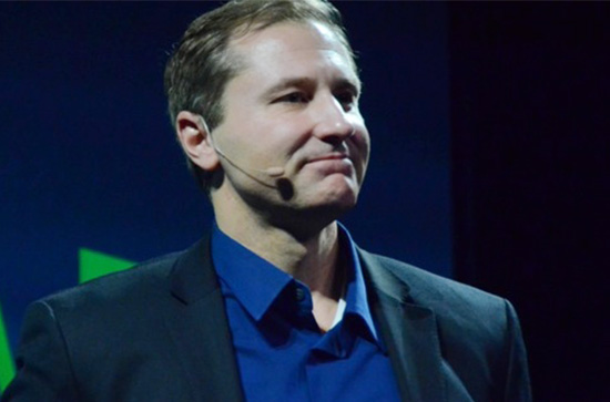 前任  HTC 北美區總裁 Mike Woodward,畫面擷取自 The Verge 網站